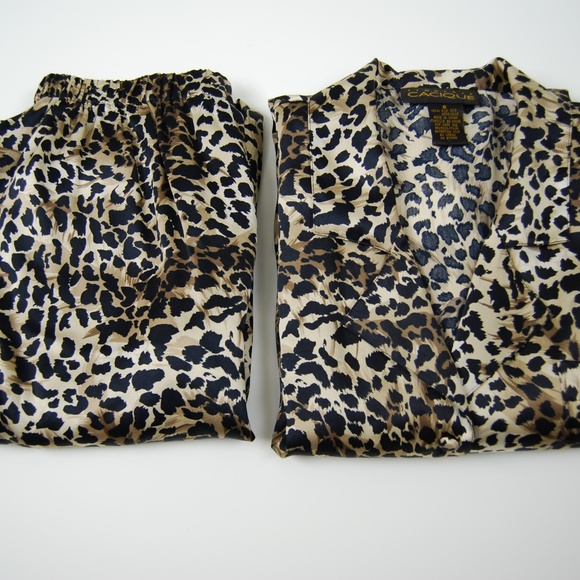 Lingerie Cacique Other - 100% Silk Animal Print Pajama Set